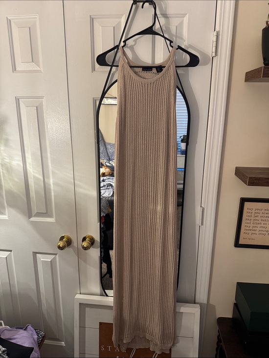 Tahari Dresses & Skirts - Tahari Beige Open-Knit Sleeveless Maxi Dress